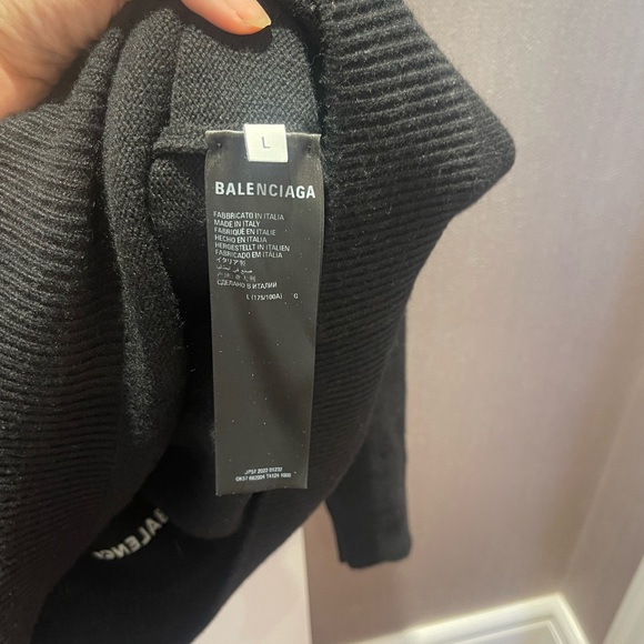 Authentic Balenciaga cashmere sweater - Picture 3 of 5